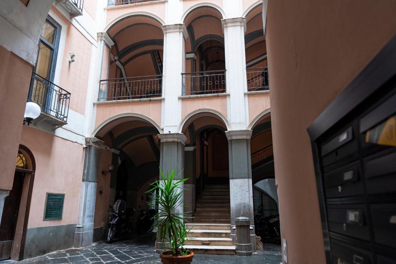 Bella Domus Suites Salerno Exterior foto