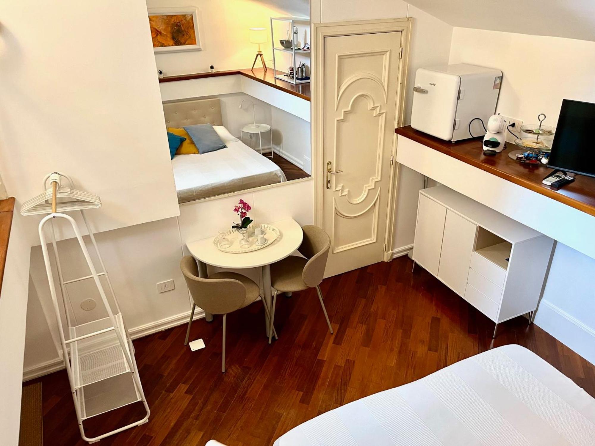 Bella Domus Suites Salerno Exterior foto